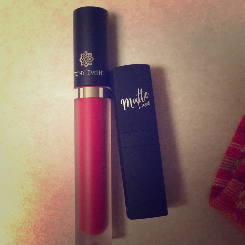 Matte lipstick & Tony dash lip gloss NWOT